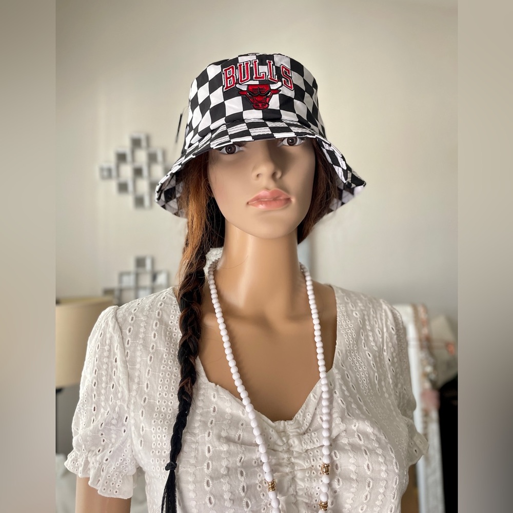 Chicago Bulls Basketball White Checkered Bucket Hat